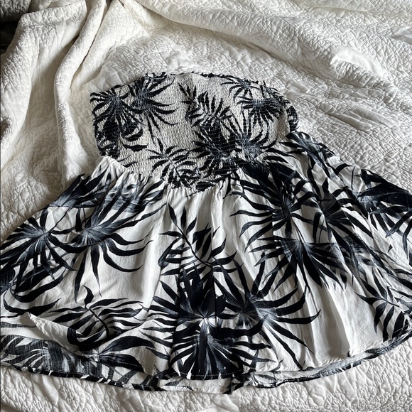 City Chic palm tree strapless Dress with shorts - Picture 1 of 5